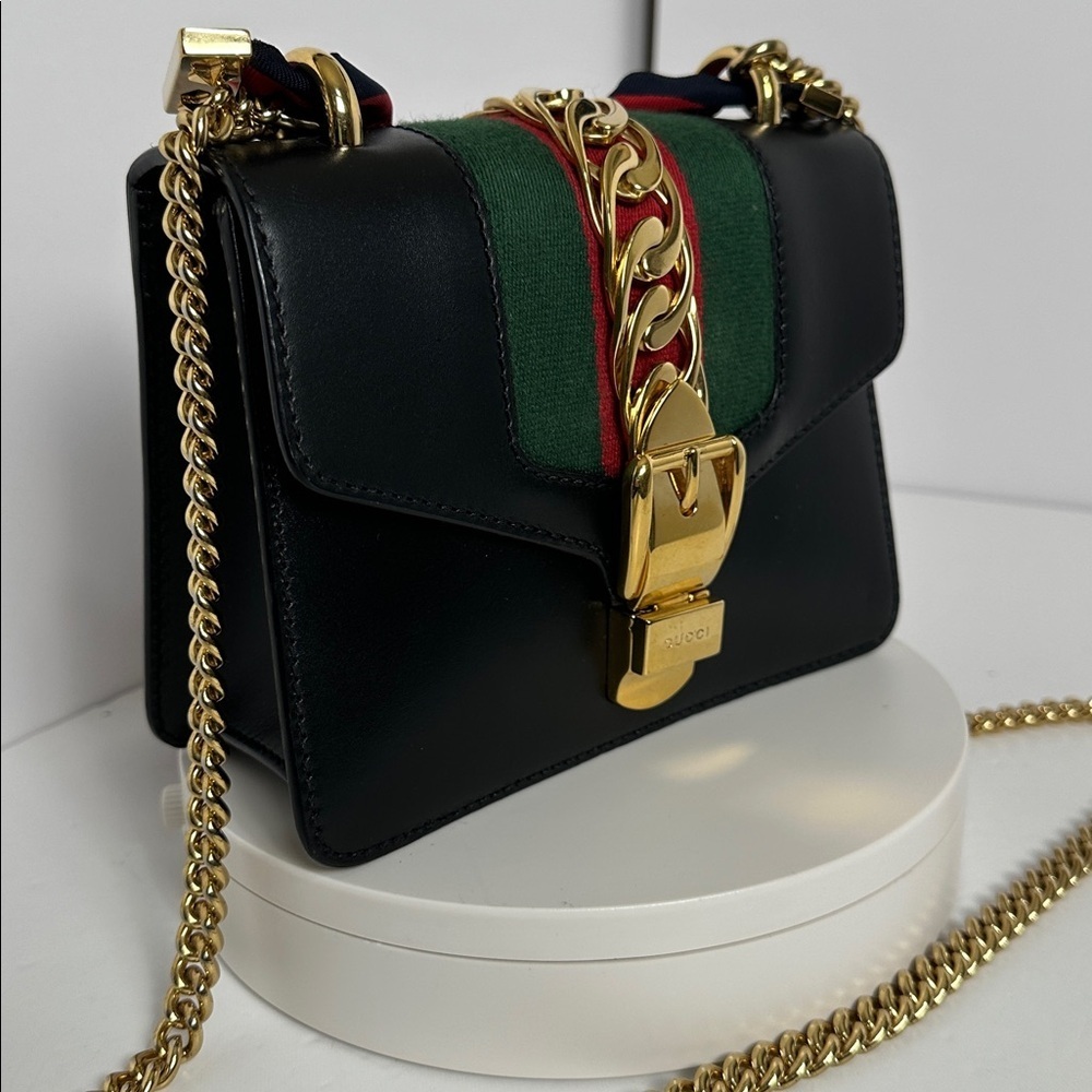 💯Authentic Gucci Sylvie small shoulder bag in black leather🍀 - Picture 6 of 15